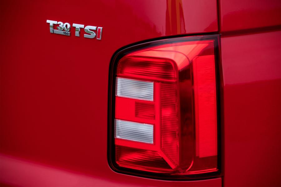 Детали экстерьера Volkswagen Transporter Kasten (T6) 2015 года  (UK) (фото 15 из 38)